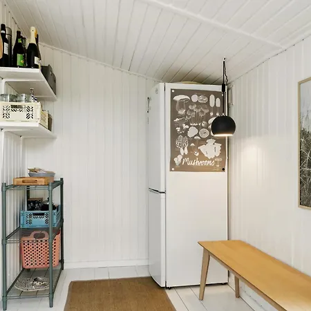 Сasa de vacaciones Among Trees In Cozy Home With Wood Stove Kolind